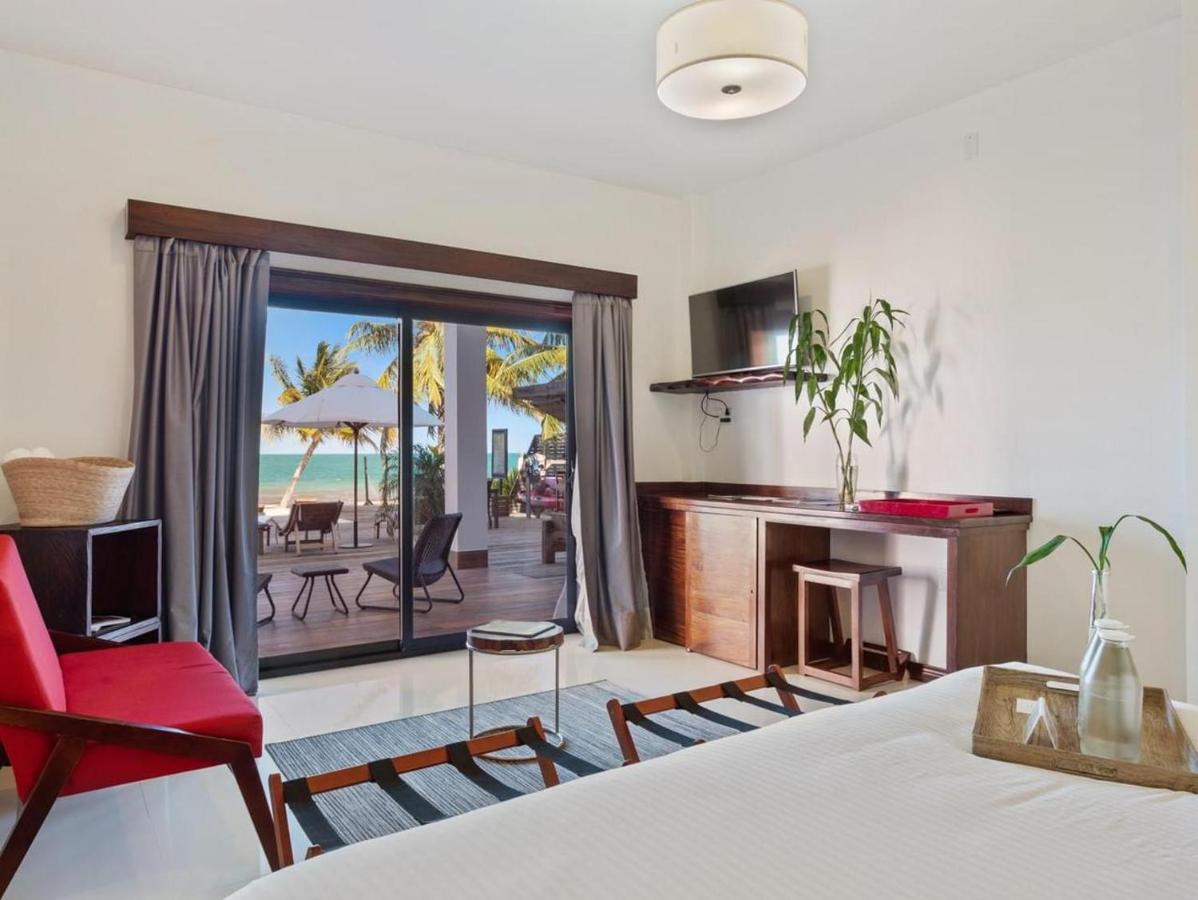 The Ellysian Boutique Hotel Placencia Bagian luar foto