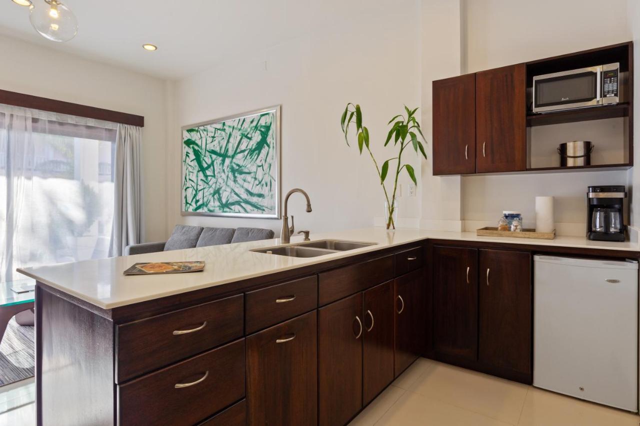 The Ellysian Boutique Hotel Placencia Bagian luar foto