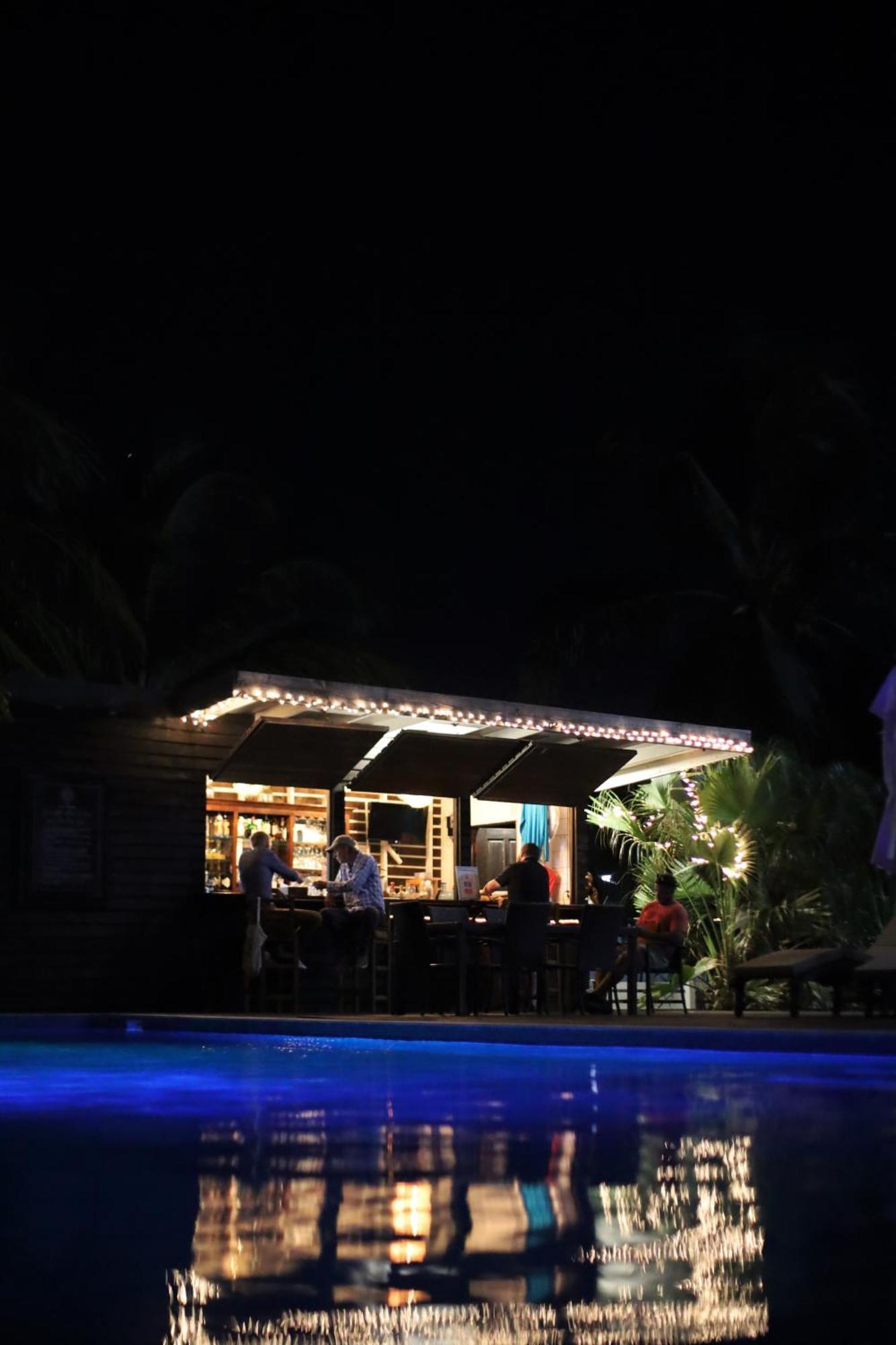 The Ellysian Boutique Hotel Placencia Bagian luar foto